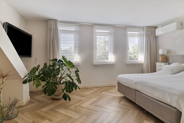 Foto 18 van Linzenakker 23