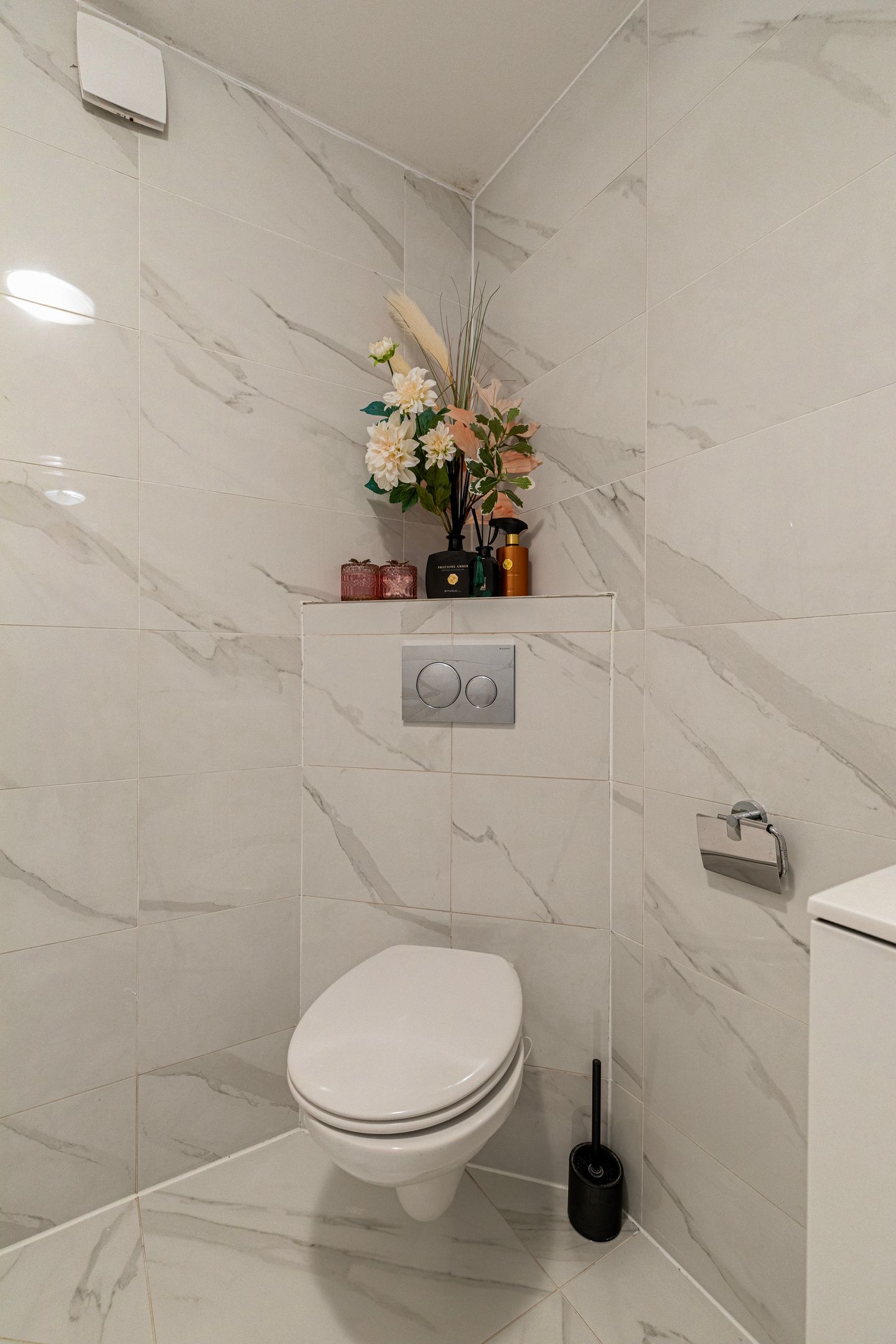 Photo 21 of Linnaeusstraat 108