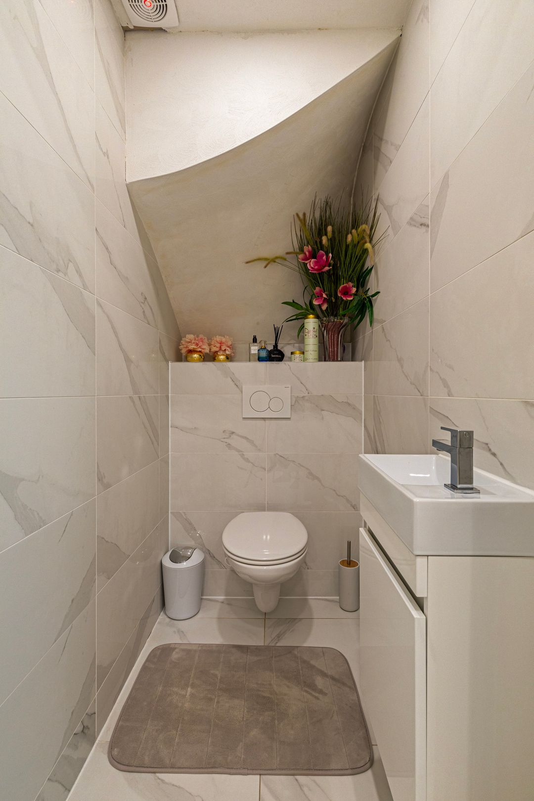 Photo 8 of Linnaeusstraat 108