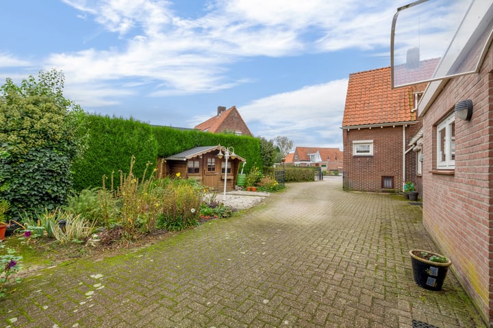 View photo 39 of Leendersstraat 10