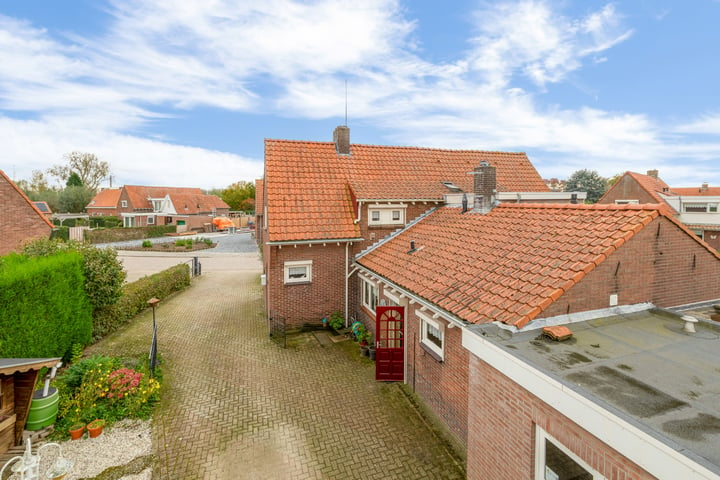 View photo 43 of Leendersstraat 10