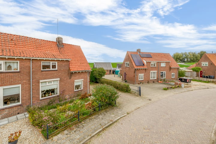 View photo 45 of Leendersstraat 10