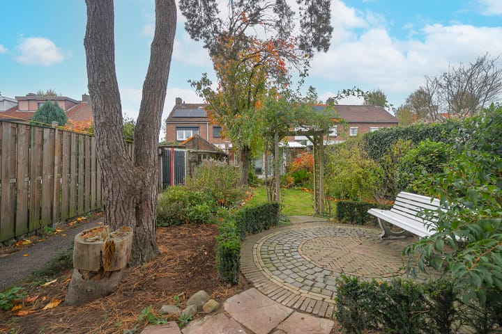 Foto 23 van Sanderboutlaan 36