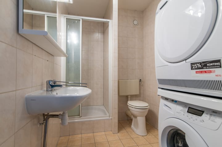 Foto 15 van Frederikstraat 647