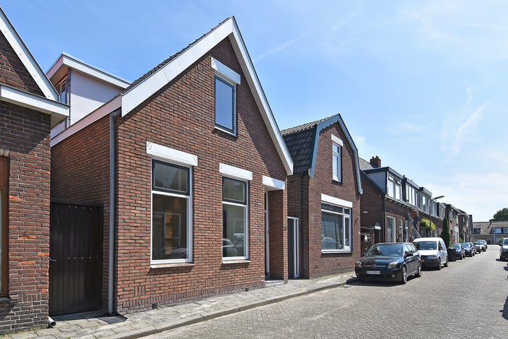 Bekijk foto 42 van Vogelaarstraat 26