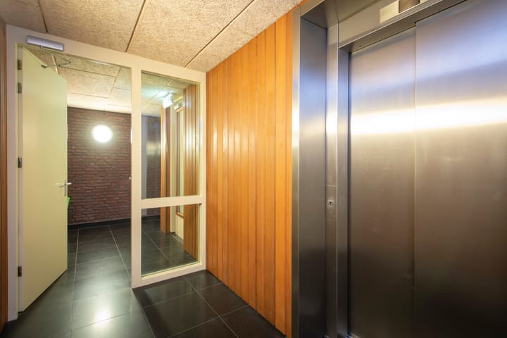 Photo 10 of Boomstraat 130-B