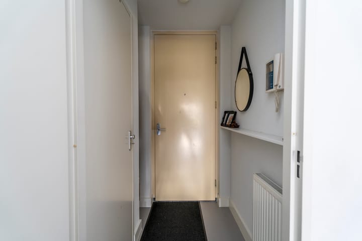 Photo 13 of Boomstraat 130-B