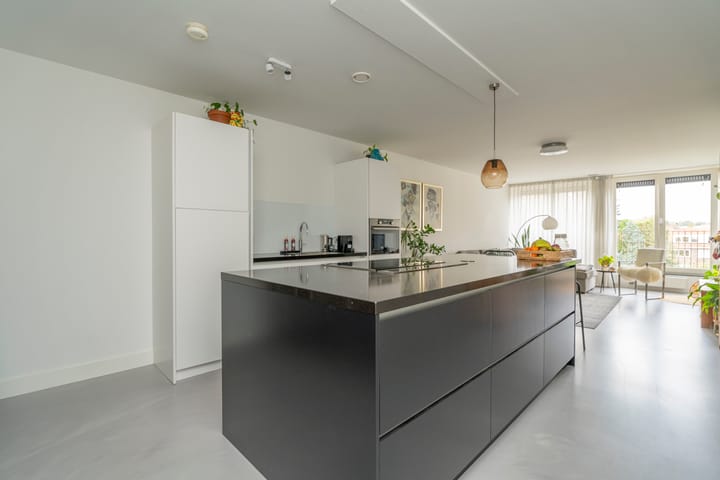 Photo 15 of Boomstraat 130-B