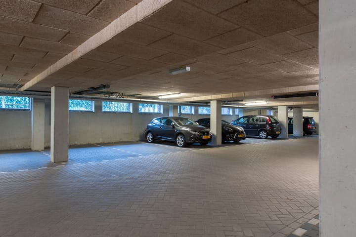 Photo 36 of Boomstraat 130-B