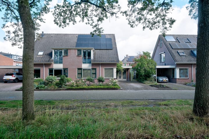 Foto 4 van Kristalstoep 70