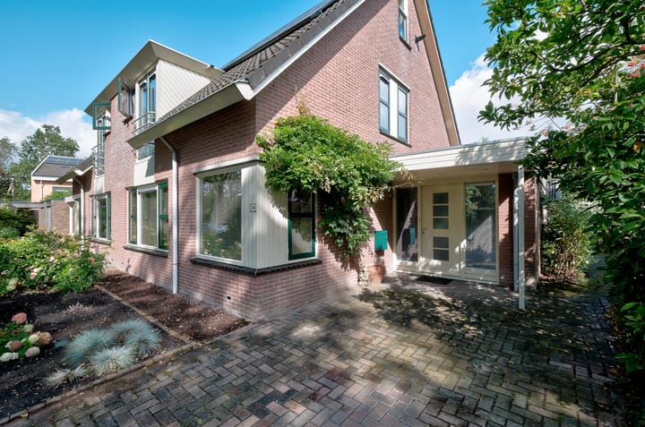 Foto 50 van Kristalstoep 70