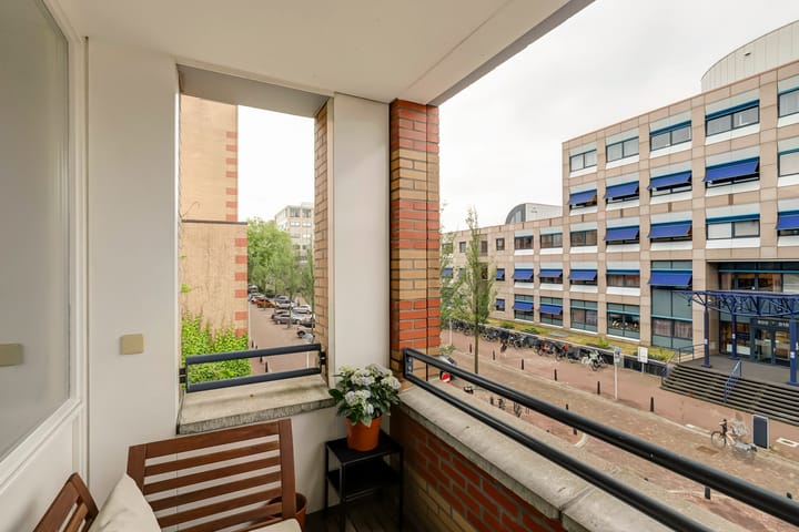 Foto 15 van Carry van Bruggenstraat 8