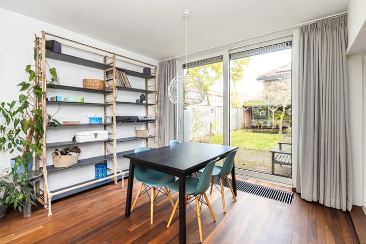 Foto 11 van Larixstraat 26