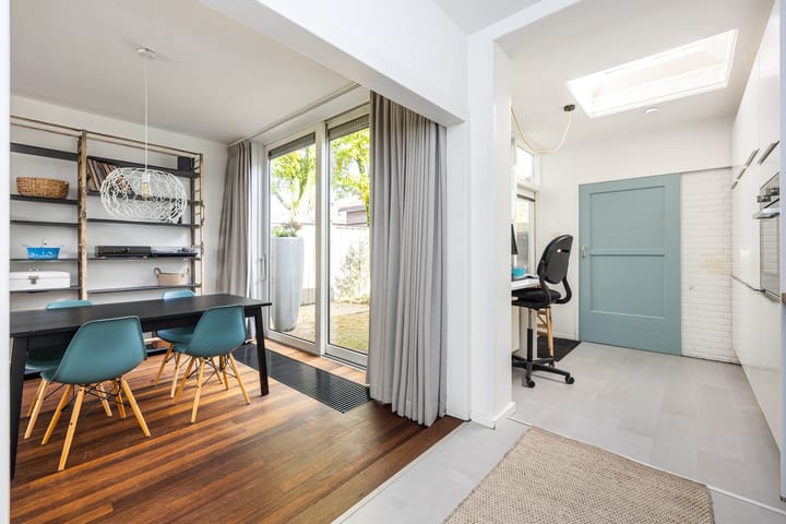 Foto 16 van Larixstraat 26