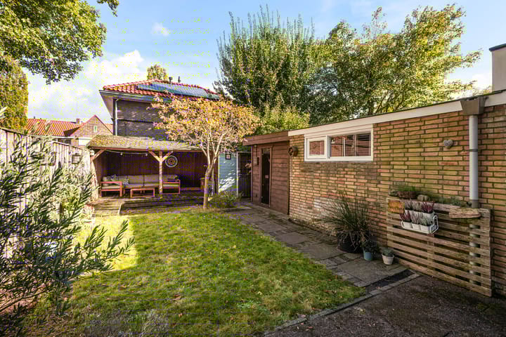 Foto 35 van Larixstraat 26