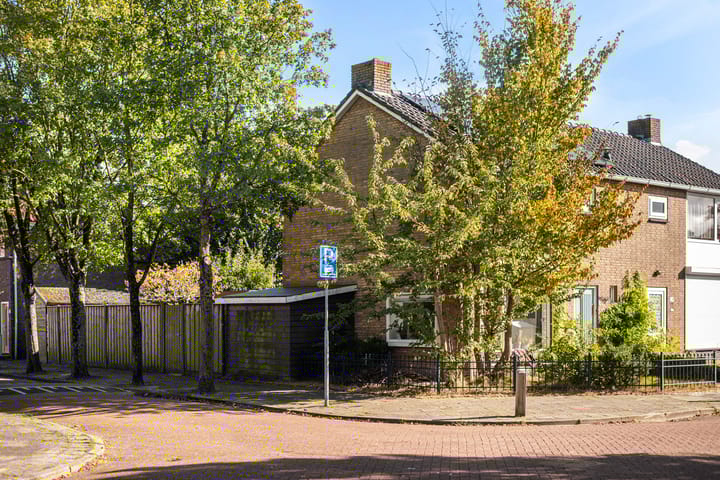 Foto 44 van Larixstraat 26