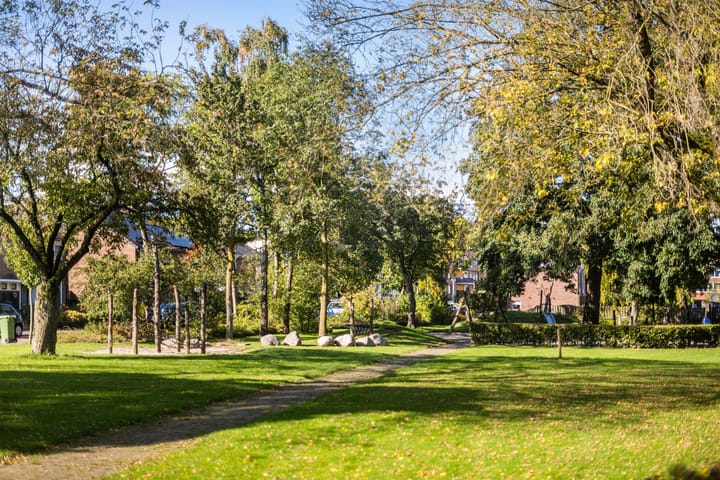 Foto 48 van Larixstraat 26