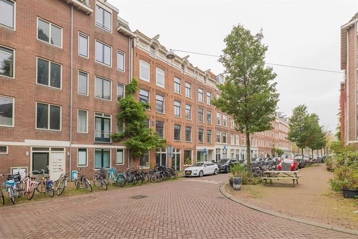 Bekijk foto 30 van Barentszstraat 235