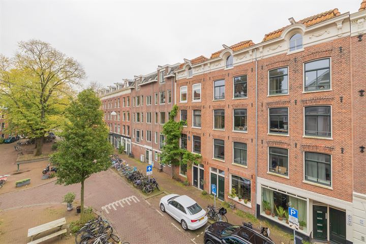 Bekijk foto 31 van Barentszstraat 235