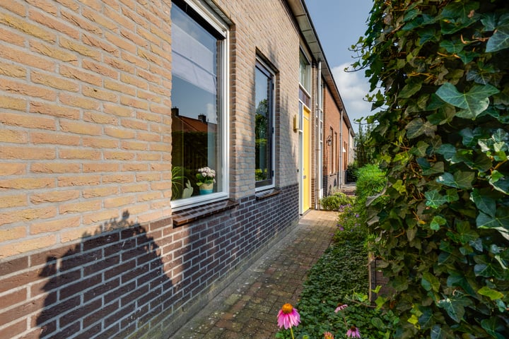 View photo 42 of Stoeterijstraat 1