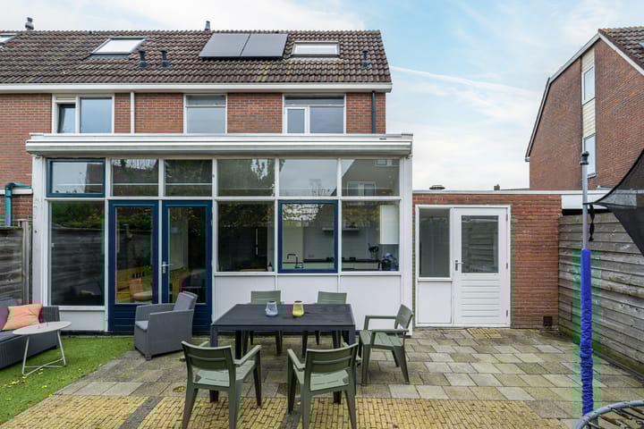 Foto 35 van Jasmijn 14