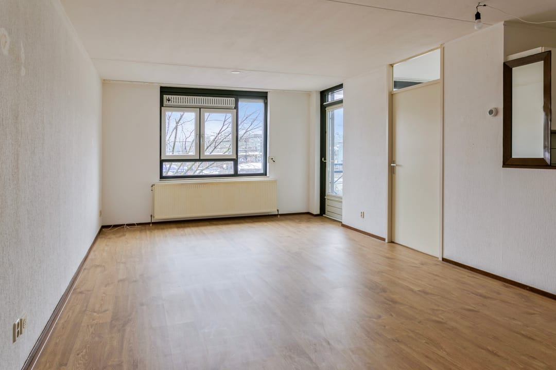 Photo 2 of Stationsplein 16-10