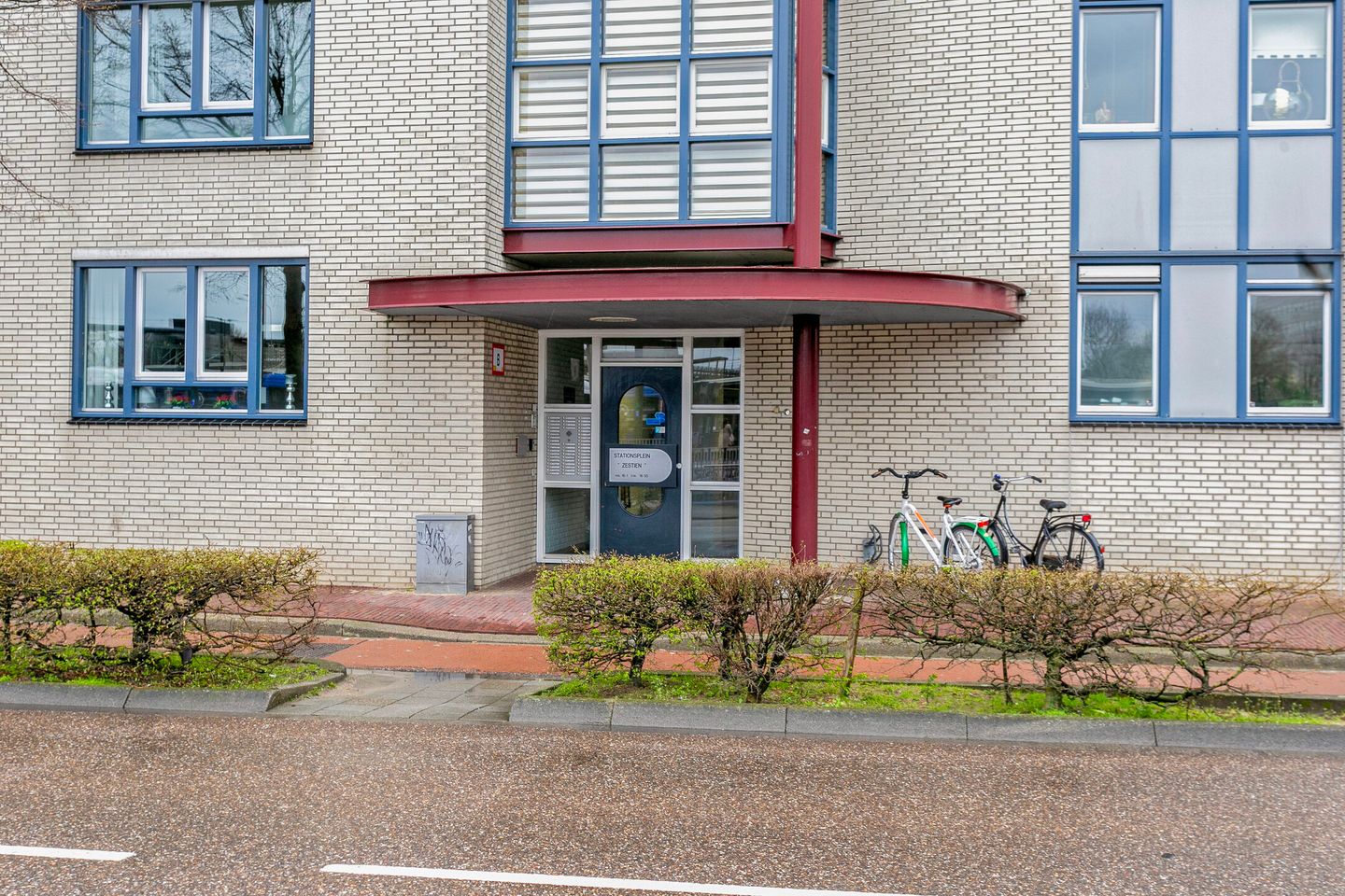 Photo 14 of Stationsplein 16-10