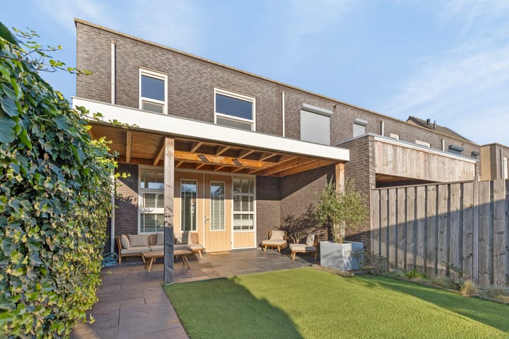 Foto 22 van De Essenburgh 9