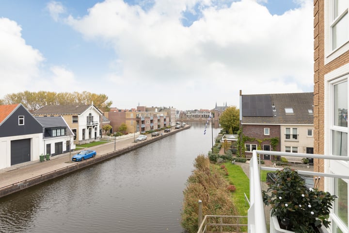 Bekijk foto 3 van Waterbron 1-202