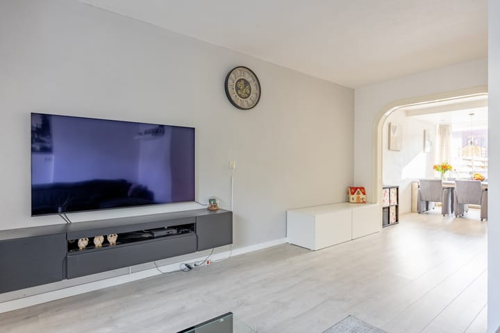 Foto 13 van Dahliastraat 61