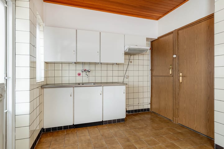 Foto 15 van Doctor Poelsstraat 9