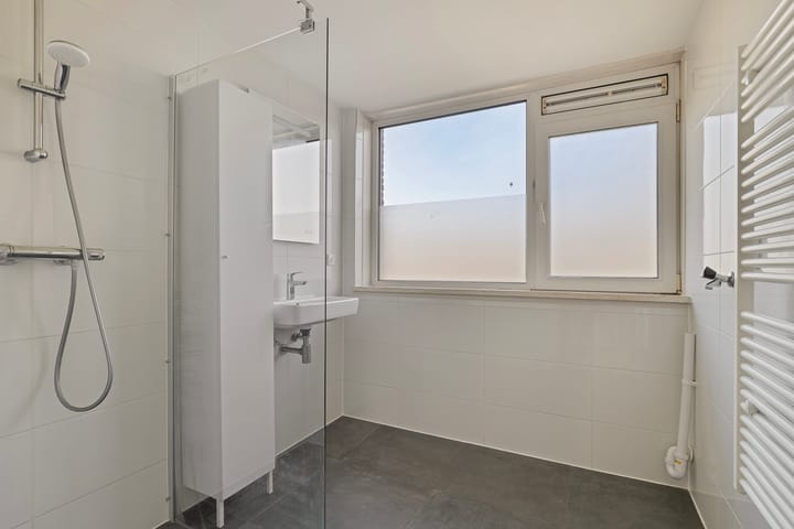 Foto 22 van Loenhoutstraat 6