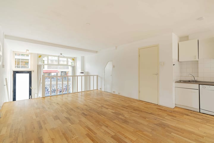 Foto 2 van Roetersstraat 8-H