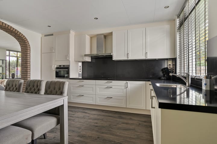 Foto 15 van Stationsstraat 10