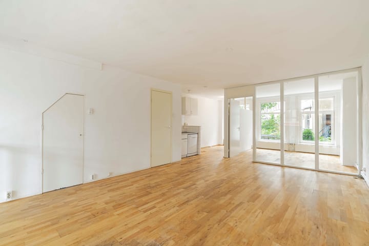 Foto 10 van Roetersstraat 8-H