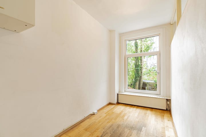 Foto 16 van Roetersstraat 8-H