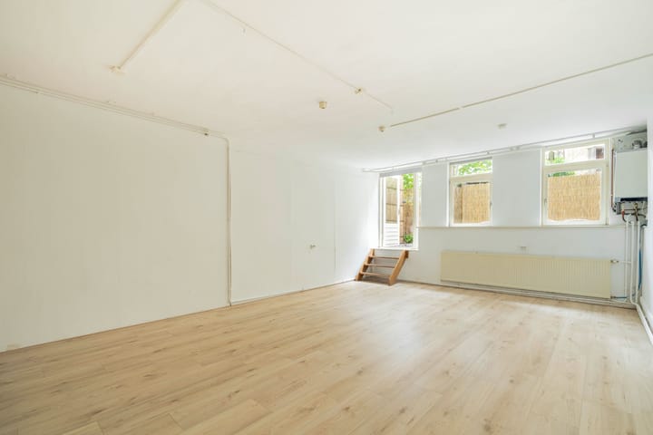 Foto 25 van Roetersstraat 8-H