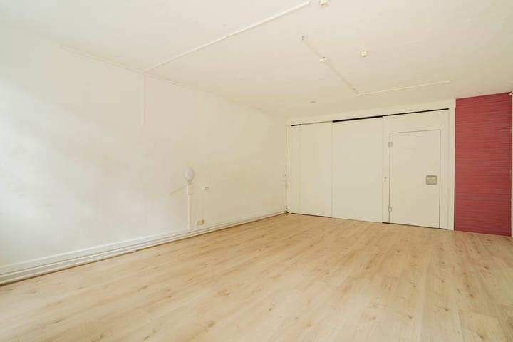 Foto 27 van Roetersstraat 8-H