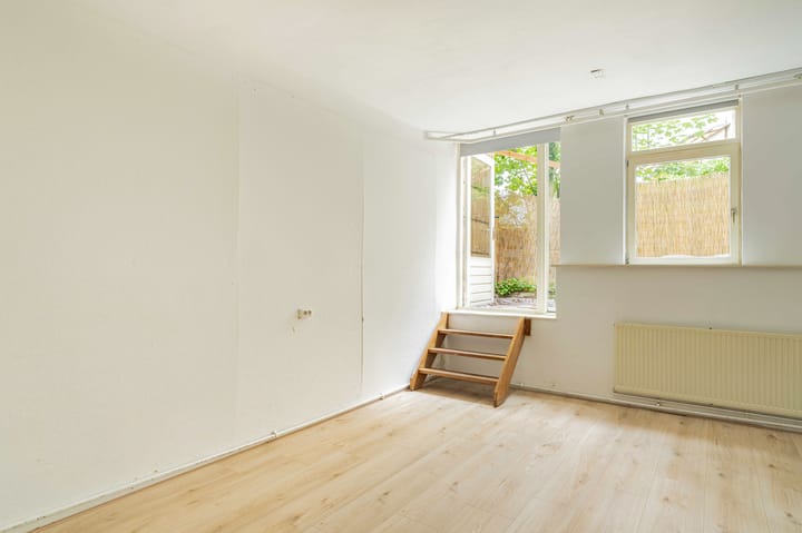 Foto 28 van Roetersstraat 8-H