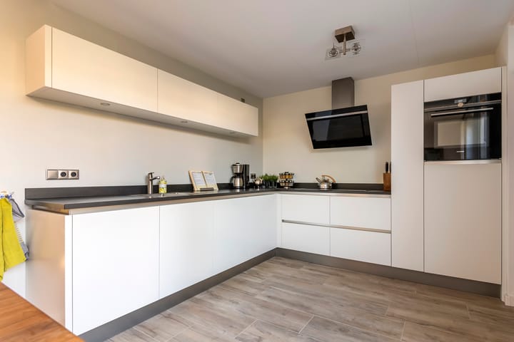 Foto 8 van Akelei 32