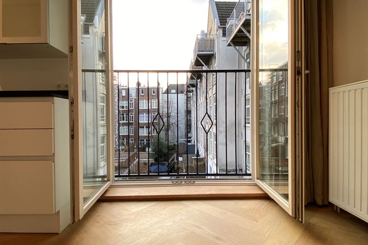 View photo 11 of Da Costastraat 110-C