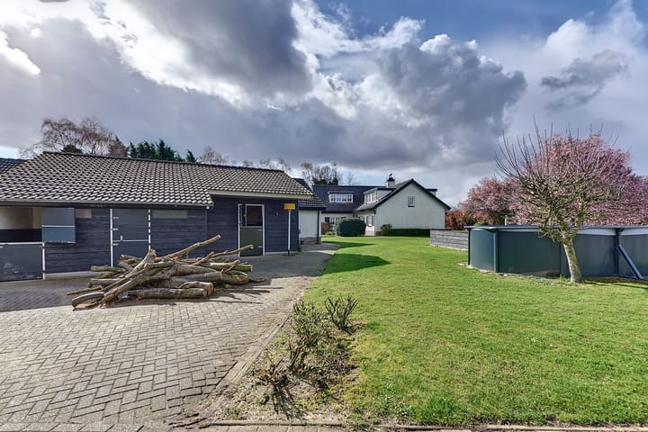 Photo 86 of Beekhuizerweg 11