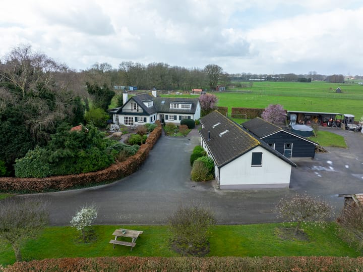 Photo 104 of Beekhuizerweg 11