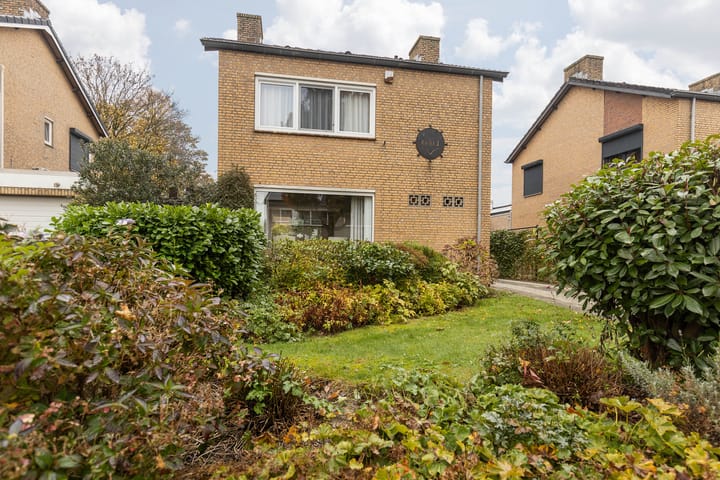 Foto 2 van Burg. Smeetsstraat 29