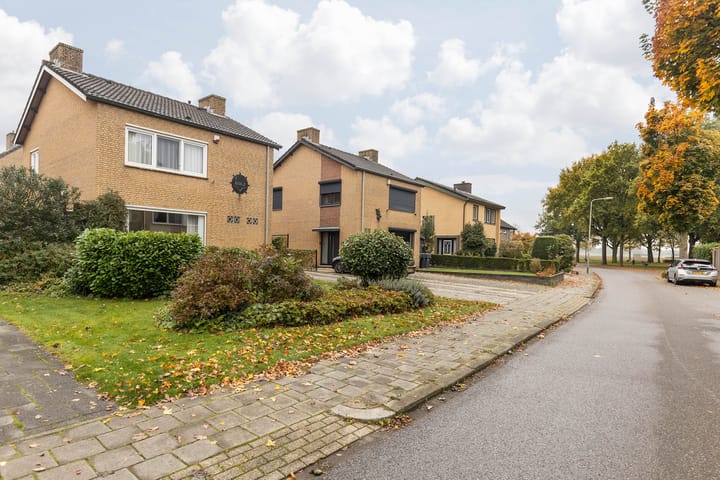 Foto 3 van Burg. Smeetsstraat 29