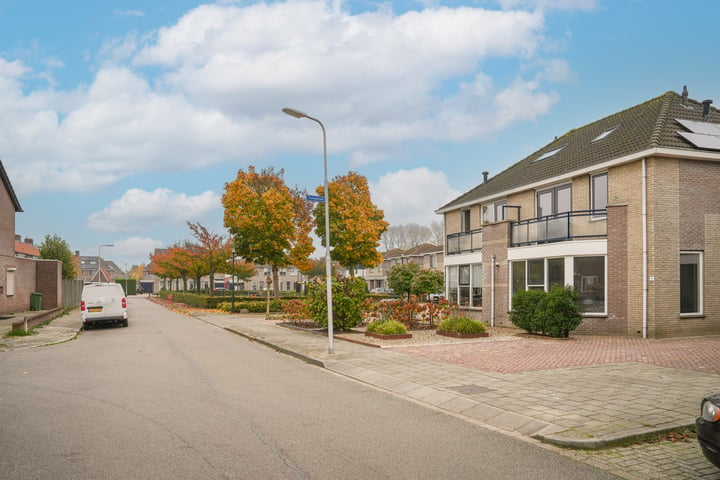 Bekijk foto 45 van Jan van Galenstraat 18