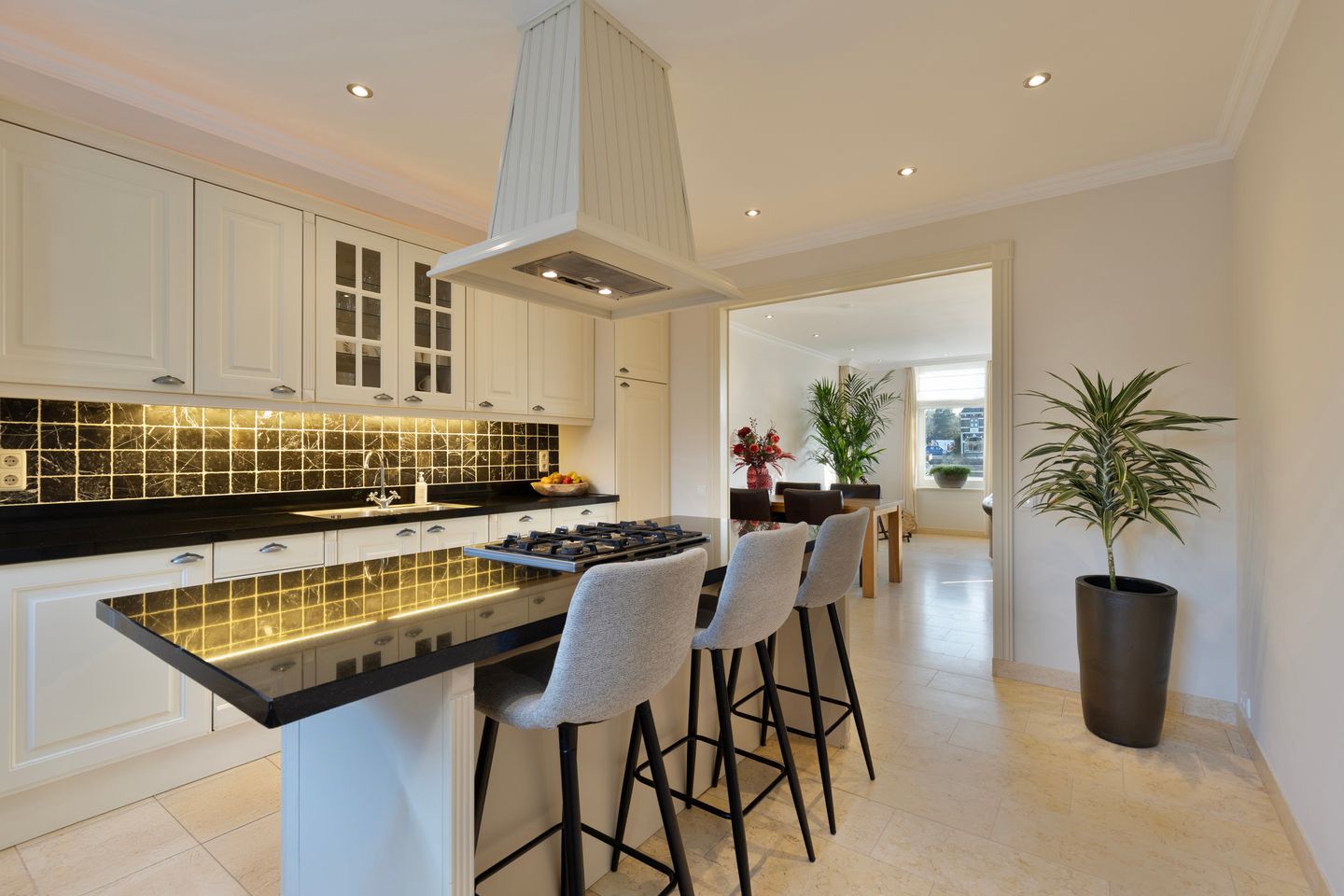 Foto 14 van 's-Molenaarsweg 13