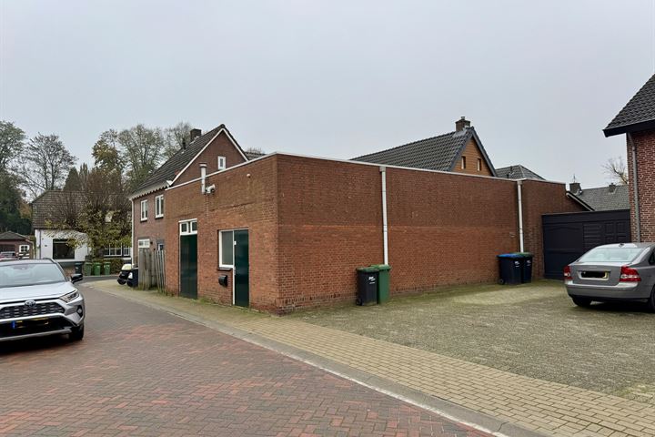 Kruispad 1-a, Groesbeek