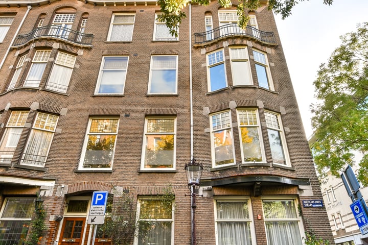 View photo 31 of Nicolaas Maesstraat 109-H