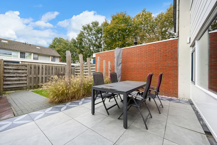 Foto 28 van Voeghoutenstraat 76